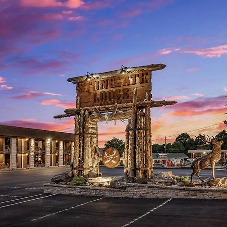 Stonegate Lodge 2 Queen Beds Wifi 50In Roku Tv Salt Water Pool Room #105 Eureka Springs Exteriér fotografie
